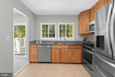 17400 Winter Laurel Dr, Olney, MD 20832 - photo 6