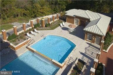 4490 Market Commons Dr unit 702, Fairfax, VA 22033 - photo 6