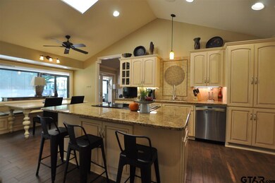 612 612 Timberwilde Dr, Tyler, TX 75701 - photo 3