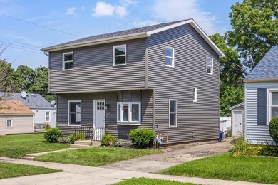 407 Sheldon Ave, Aurora, IL 60506 - photo 3