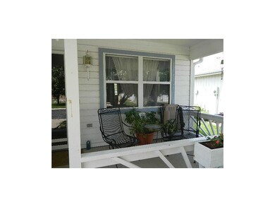 532 S Saturn Dr, Raymore, MO 64083 - photo 2