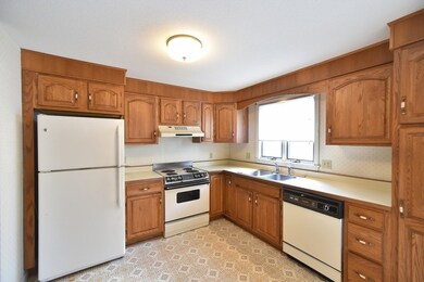 10 C Mansion Woods Dr unit C, Agawam, MA 01001 - photo 6