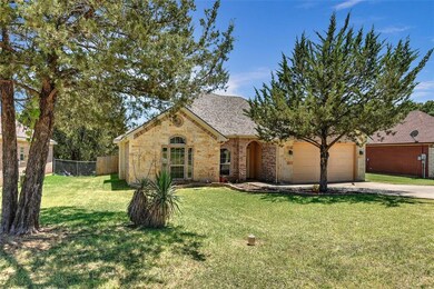 1100 Little Creek Dr, Denison, TX 75020 - photo 3