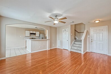 9231 Kingsflower Cir, Houston, TX 77075 - photo 6