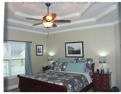 13 Chandler Cir, Scott Depot, WV 25560 - photo 4