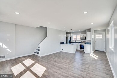 5219 Deal Dr, Oxon Hill, MD 20745 - photo 6