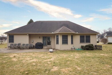 23213 Orchard Ridge Dr, Elkhart, IN 46516 - photo 3