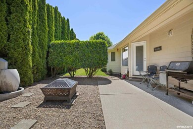 2071 Chase Loop SW, Albany, OR 97321 - photo 3