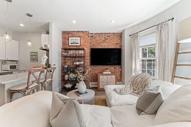 91 Waltham St unit 4, Boston, MA 02118 - photo 3