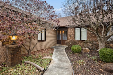 3331 Calvin Ct SW, Grandville, MI 49418 - photo 2