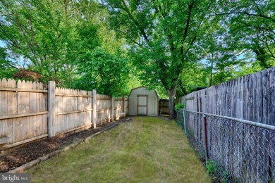 923 Imperial Ct, Halethorpe, MD 21227 - photo 5