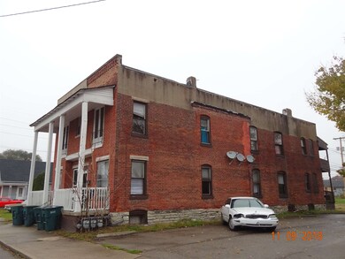 312 N Mulberry St, Muncie, IN 47305 - photo 2