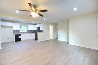 3911 Florinda St, Houston, TX 77021 - photo 5