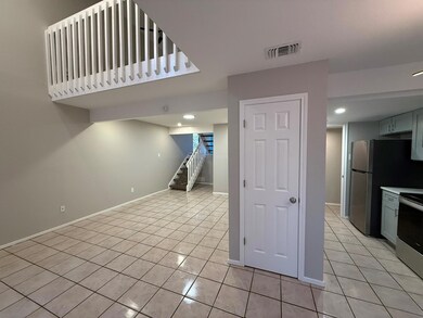 1606 Waterloo Trail unit A, Austin, TX 78704 - photo 6