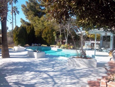 Huge Lot-Backyard Oasis w/Pool & Spa