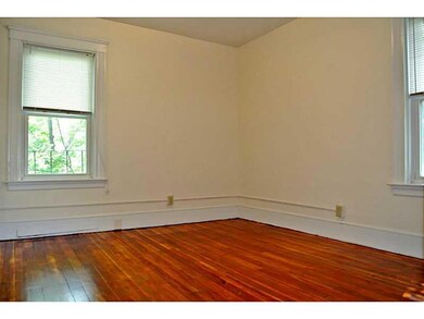 61 Roberts St, Woonsocket, RI 02895 - photo 5