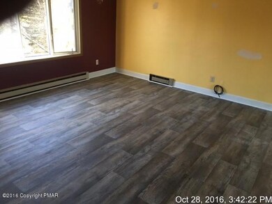 133 Azalea Dr, Albrightsville, PA 18210 - photo 4