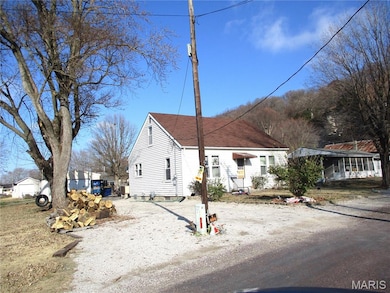 215 Chartrand St, Prairie Du Rocher, IL 62277 - photo 2