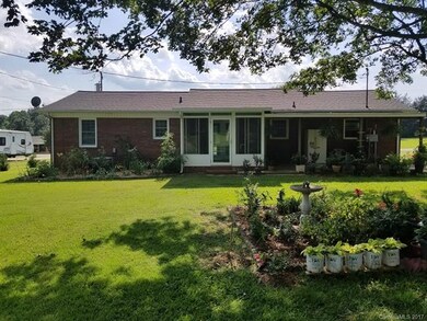 150 Devon Ln, Statesville, NC 28625 - photo 5