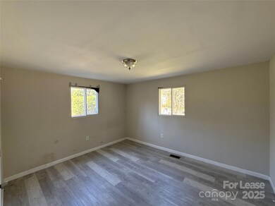 2700 Capitol Dr unit 1, Charlotte, NC 28208 - photo 5