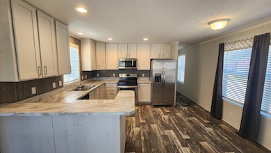 714 Mill St unit 54, Leslie, MI 49251 - photo 3