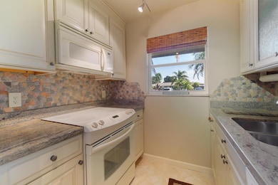 1042 North Dr unit A, Delray Beach, FL 33445 - photo 2