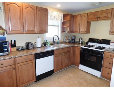 30 Lawton Ave, Lynn, MA 01902 - photo 4