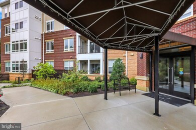 9430 Silver King Ct unit 206, Fairfax, VA 22031 - photo 4