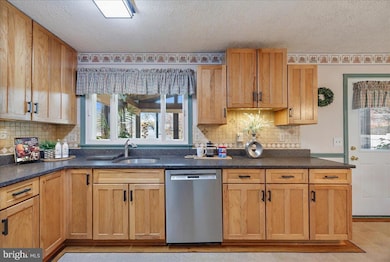 710 James Rd, Glen Burnie, MD 21061 - photo 6