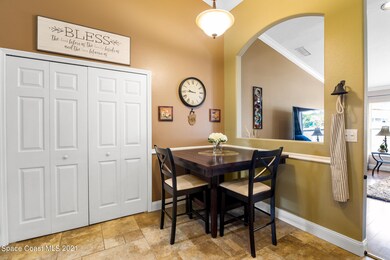 Eat-In Kitchen