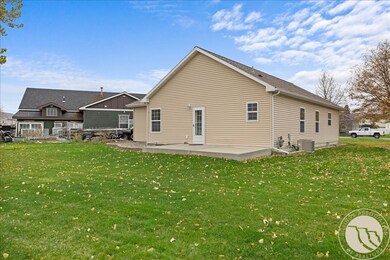 1443 Twin Oaks Dr, Billings, MT 59105 - photo 5