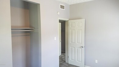 10551 Dove Ln, Jacksonville, FL 32218 - photo 7