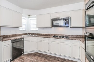 26218 Maplewood Dr, Spring, TX 77386 - photo 6