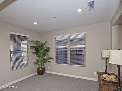 004_Living Room