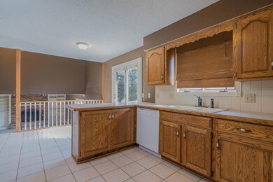 6-4964SCrescentSpringfield-26
