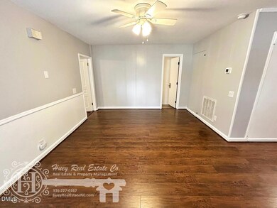 1021 Dixie St, Burlington, NC 27217 - photo 6