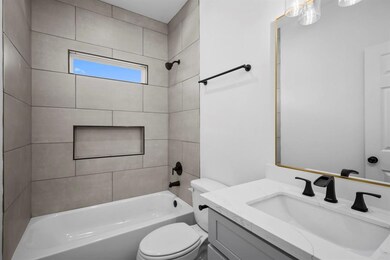 769 Dillard St unit B, Houston, TX 77091 - photo 6