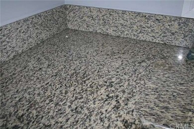 MODERN GRANITE COUNTER TOPS