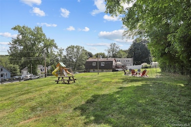 5 Bedford Rd, Lake Carmel, NY 10512 - photo 4