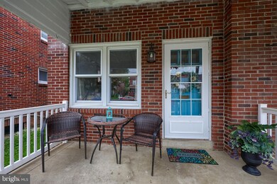 252 Locust St, New Holland, PA 17557 - photo 2