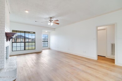 6-web-or-mls-101 Stable Creek Dr-14