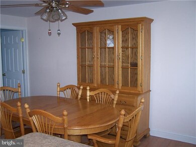 261 Westpark Ln, Clifton Heights, PA 19018 - photo 7