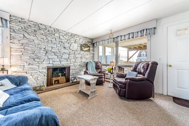003-photo-living-room-6529967