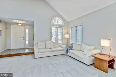 8132 Tamar Dr, Columbia, MD 21045 - photo 2