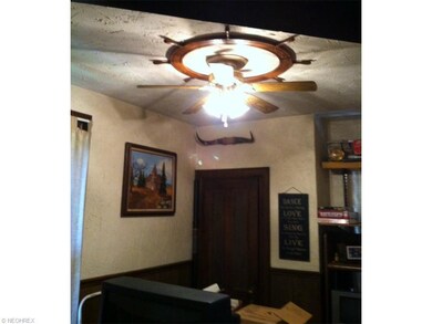 Dining room or first floor bedroom