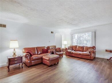 1st floor Family rm