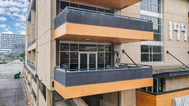 #301 Balcony