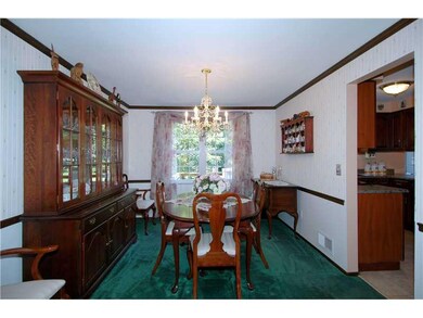 Dining Room. Ready for your holiday parties!