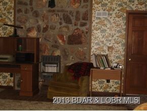 569 Robin Hood Ln, Roach, MO 65787 - photo 3