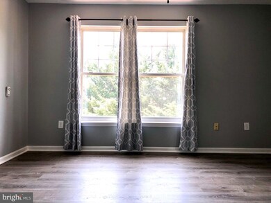 424 Blossom Ln, Frederick, MD 21701 - photo 5